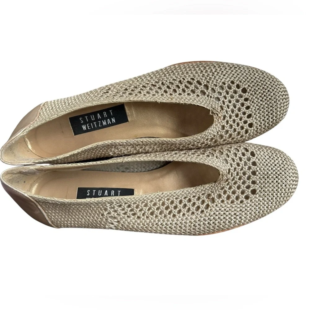 Stuart Weitzman woman’s tan basket weave flat with leather trim size 9.5